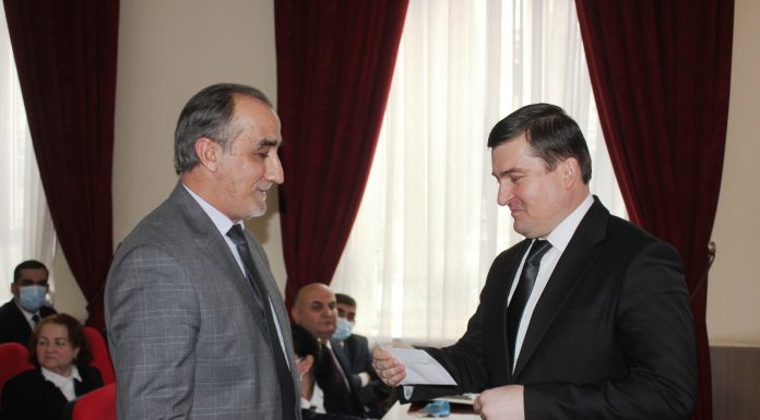 Қадрдонии устодони факултет