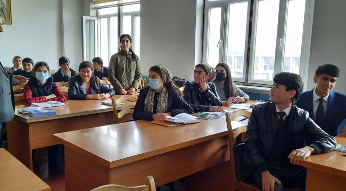 “ХОББИНӢ” ДАР МАҲФИЛИ ФАРҲАНГИ МАРДУМ