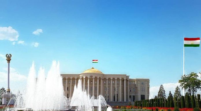 ОЙИНИ ҶАВОНМАРДӢ ЗИ ГУЛКОР ОМӮЗ…