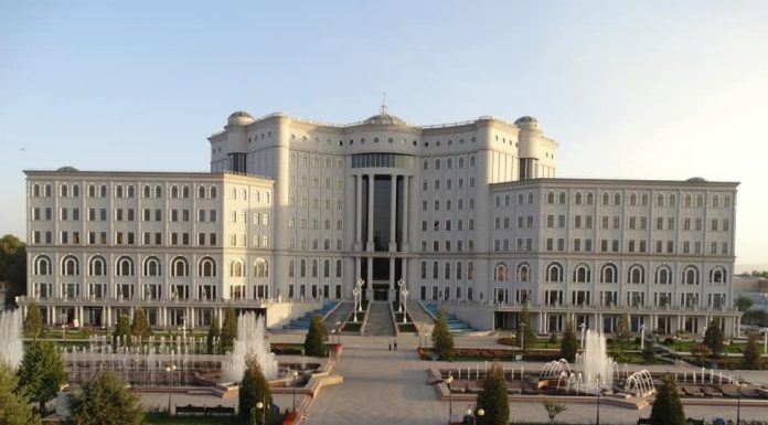 ҲИФЗИ ЗАБОН ВА АРҶГУЗОРӢ БА ХИДМАТИ БУЗУРГОН