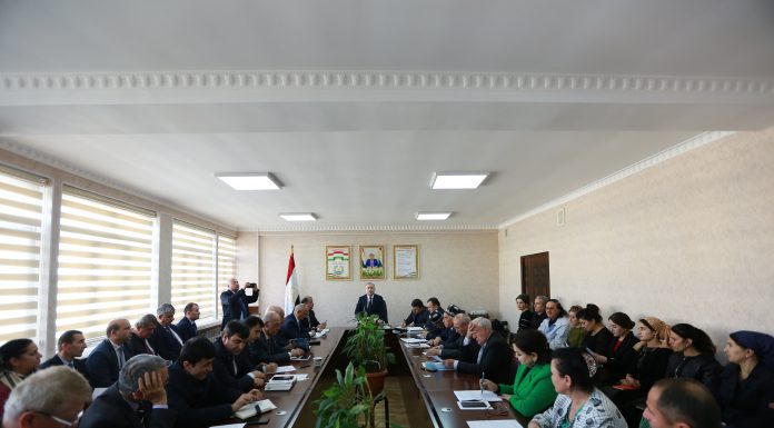 ЭҲТИРОМ ВА АРҶГУЗОРӢ БА ПАРЧАМИ ДАВЛАТӢ