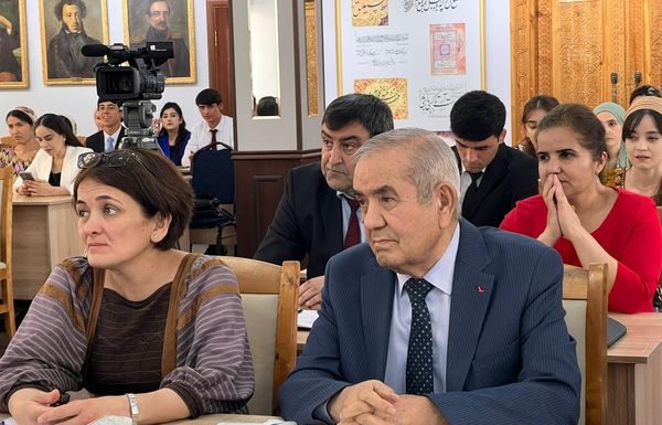 МАВЛОНО ТАРАННУМГАРИ СУЛҲУ ВАҲДАТ АСТ