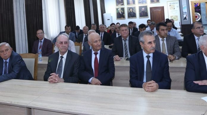 АЗ ТАШКИЛИ КУРСИ МАХСУСИ ТАЪЛИМӢ ДАР МАВРИДИ КИТОБИ “ЗАБОНИ МИЛЛАТ – ҲАСТИИ МИЛЛАТ” ТО ТАЪСИСИ ГУРӮҲИ ЗАБОНҲОИ ХОРИҶӢ ДАР ЗАМИНАИ ИХТИСОСИ АДАБИЁТИ ҶАҲОН