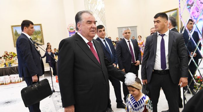 БОЗТОБИ ИНСОНГАРОӢ ДАР СИЁСАТИ ПЕШВОИ МИЛЛАТ