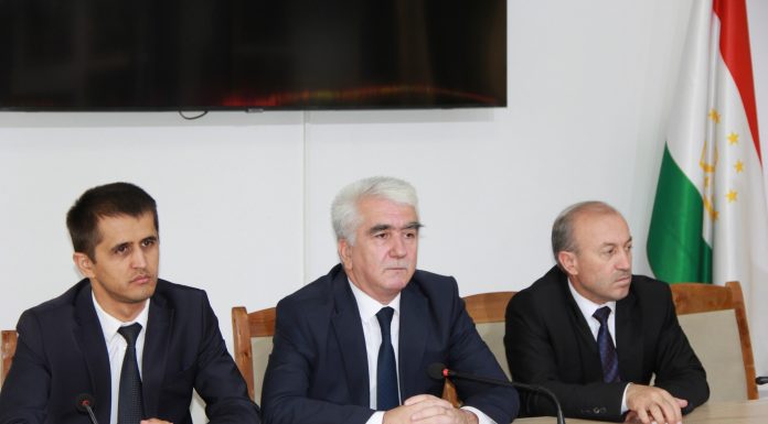 ПОСДОРОНУ ДӮСТДОРОНИ БУЗУРГОНИ СУХАН